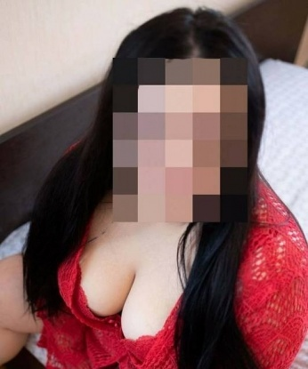 🌸 Опыт, креативность и неповторимость - вот то, что я могу предложить тебе. Я живу в Москве, и знаю все его сокровенные уголки. Готова провести тебя сквозь магию столицы. 🔥
Мои услуги включают классический эскорт, экскурсии, общение и замечательное время вдвоем. Я открыта для экспериментов и готова подчеркнуть твою индивидуальность. 💫 Не забудь взглянуть на мои фото, чтобы убедиться во всей моей красоте.
Отзывы моих клиентов говорят сами за себя - каждый из них осчастливлен нашими встречами. 💌 Обещаю сделать все, чтобы ты почувствовал себя особенным и завороженным со мной. Я гарантирую тебе великолепное время в Москве. 💋 Светлана